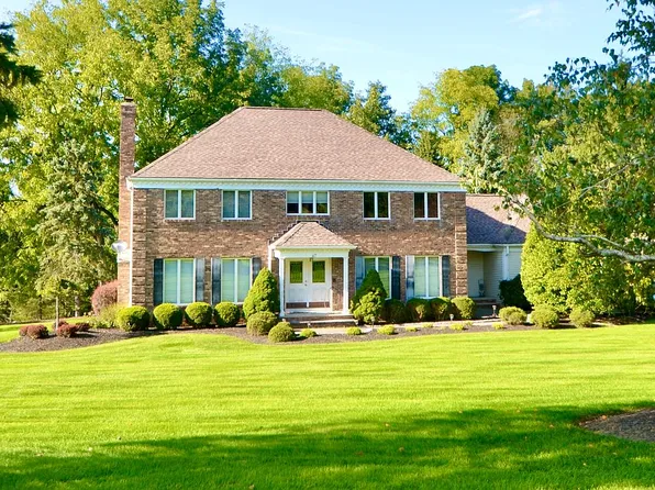 47 Deire Dr, Sparta, NJ 07871