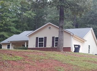 189 Lamb Rd, Moreland, GA 30259