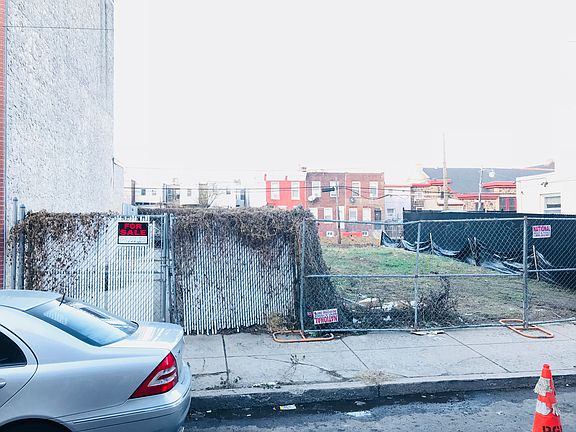 2nd image of 523 Winton St