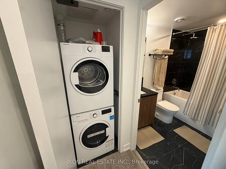 1100 Sheppard Ave W #Penthouse 07 — Photo 19