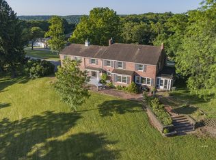 39 Cable Ln, Athens, OH 45701