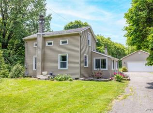 5996 Sautell Rd, Bergen, NY 14416