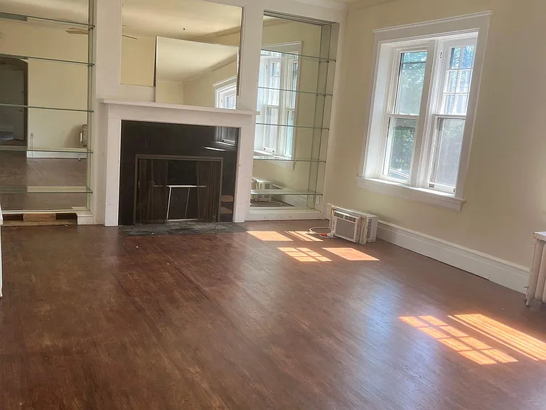 Living room/Dining room w/ fireplace