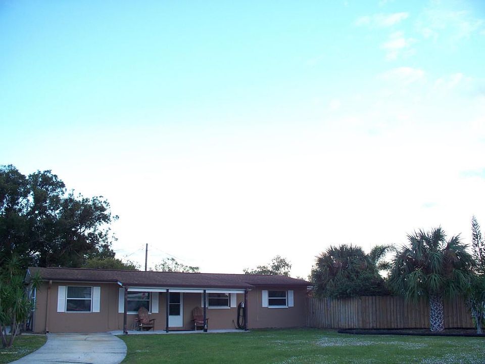 1st image of 1353 Lakewood Dr