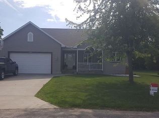 1330 Holiday St, Muskegon, MI 49442