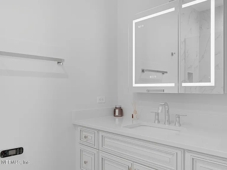 200 Ocean Crest Dr #1111 — Photo 54