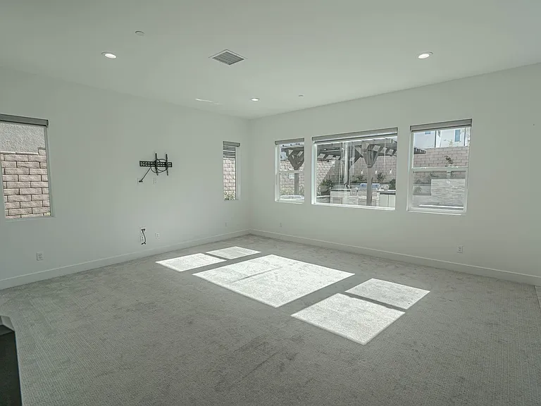 19172 Malabar St — Photo 2
