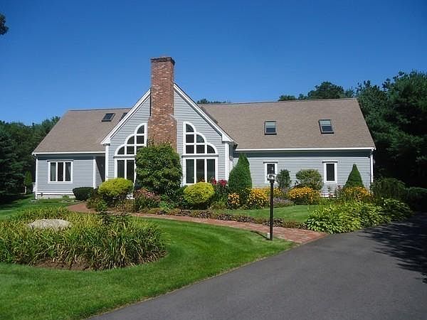 1st image of 29 Ouimet Ln