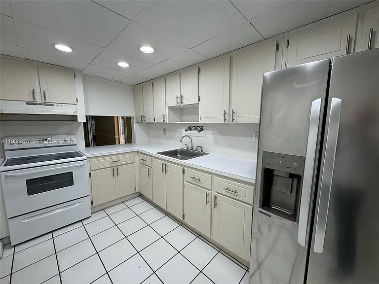 505 NW 177th St #103 — Photo 7