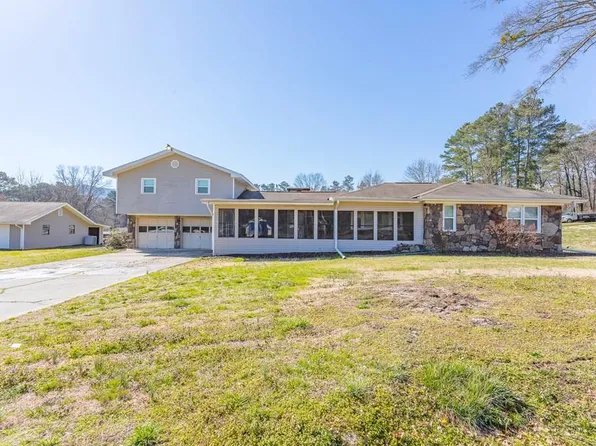 170 Round Knob Rd, Rocky Face, GA 30740