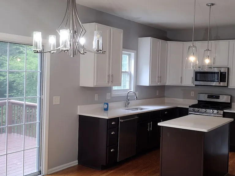 2119 Abby Knoll Dr — Photo 10