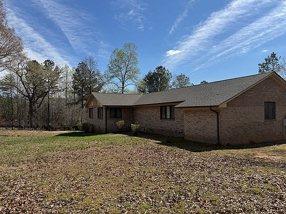 2nd image of 384 Hayes Mill Rd