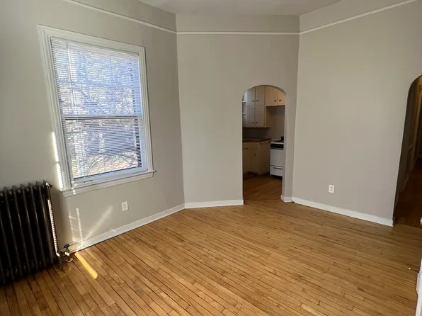 343 Wealthy St SE, Grand Rapids, MI 49503