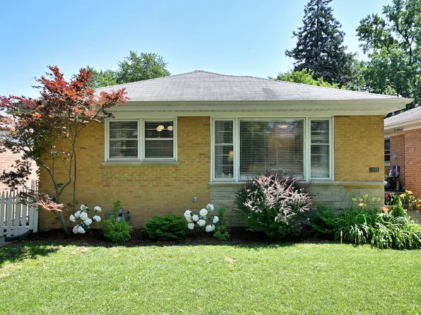 319 Dodge Ave, Evanston, IL 60202