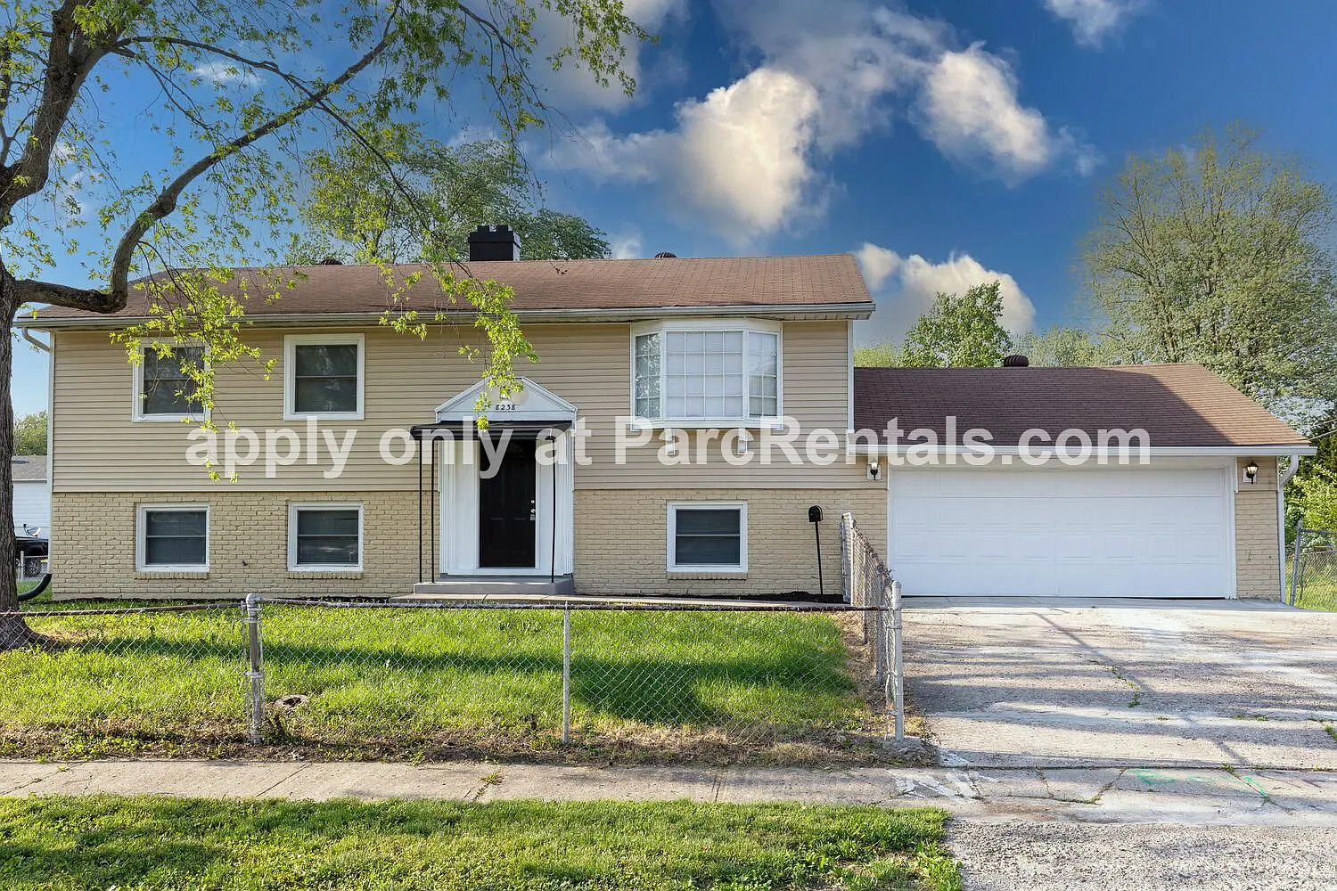 8238 E Penway St photo 1
