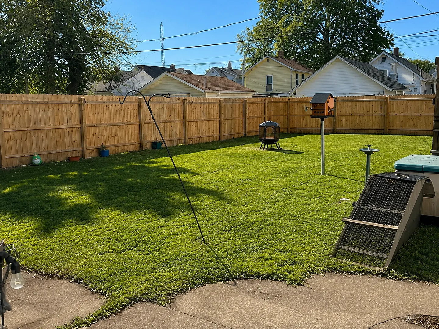 3 Bed 1 Bath — Photo 3