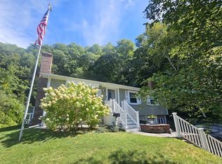 84 Woodland St, Holyoke, MA 01040