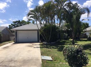 145 10th Ave, Vero Beach, FL 32962