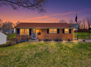 3076 Pebble Dr, Roanoke, VA 24014