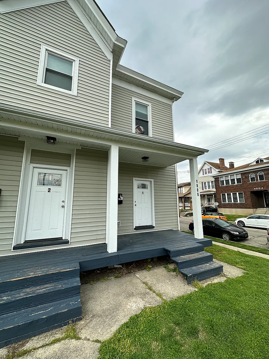 Building Photo - 1808 Williams Ave #2