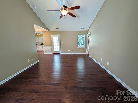 3rd image of 704 Gum Branch Rd