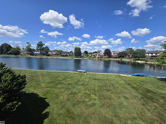2nd image of 46407 Houghton Dr