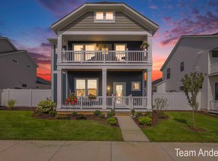 6985 W Rain Garden Ln NE, Rockford, MI 49341