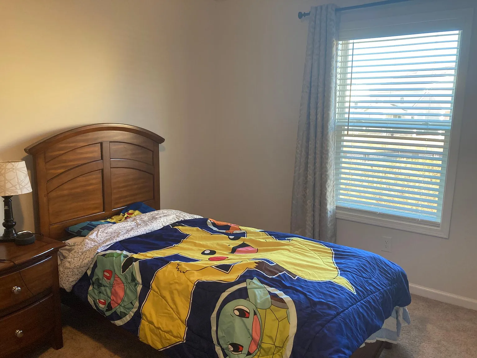 4 bed, 2810 sqft, $2,650 — Photo 4