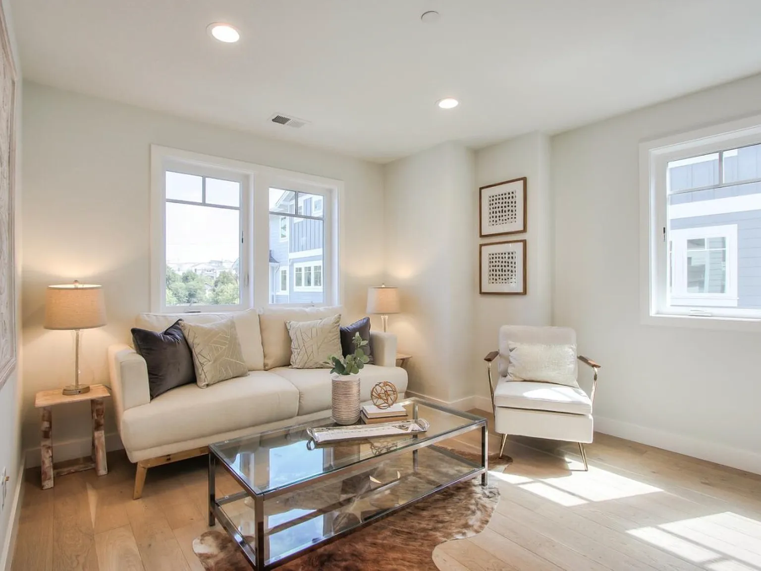 3 bed, 1647 sqft, $6,800 — Photo 4