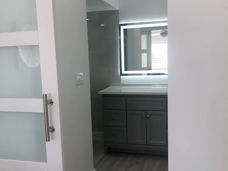Master bath ensuite