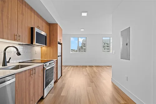 650 SW 1st St #301 Photo 1