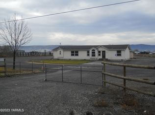 164807 W County Route 12 Ave, Prosser, WA 99350