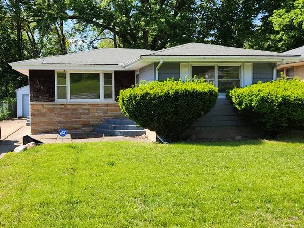 2116 W Kettelle St, Peoria, IL 61605