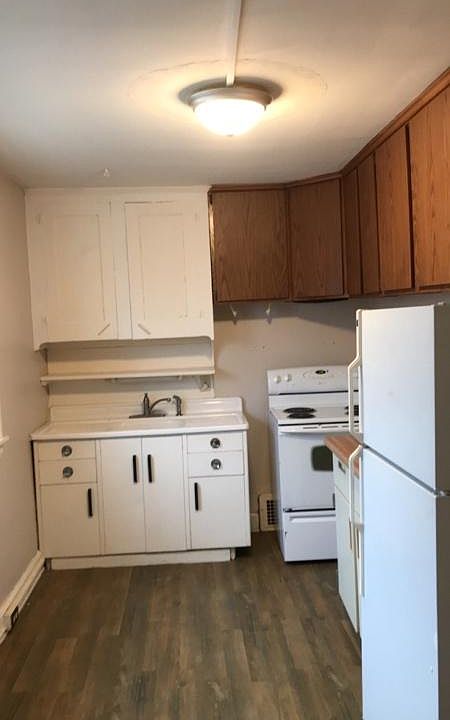1st image of 543 Eastland Ave #B