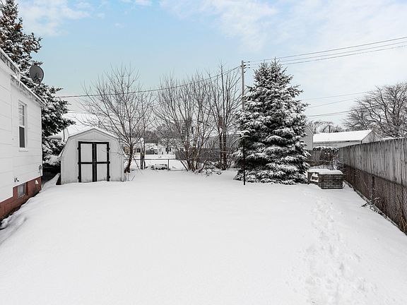 5th image of 2048 Norman Ave