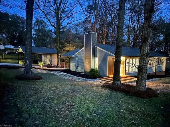 212 Potter Dr, Jamestown, NC 27282