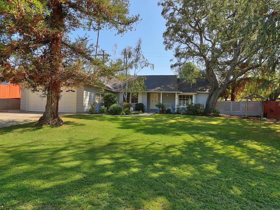 1st image of 4828 Burgoyne Ln