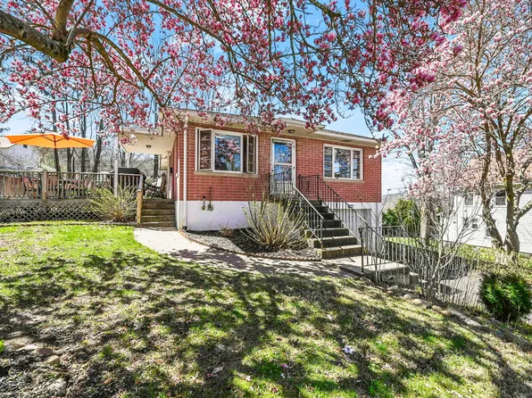 42 Stoughton Street, Thomaston, CT 06787