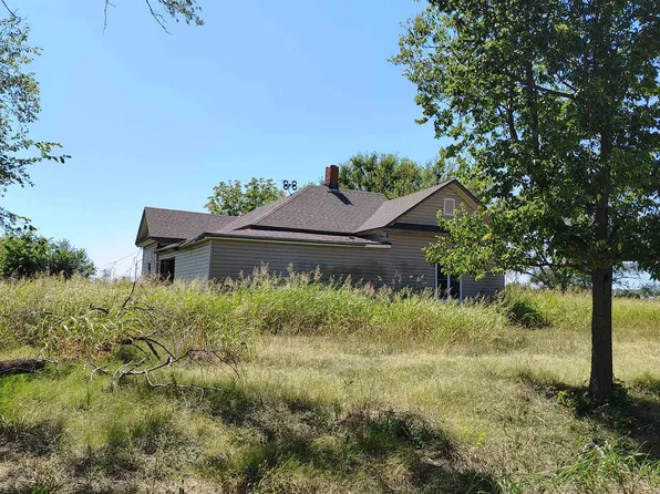 555 E 77th Ave N, Wellington, KS 67152