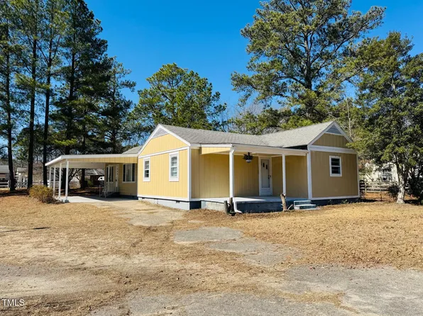 1403 Fairground Rd, Dunn, NC 28334