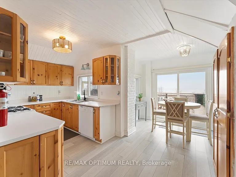1019 Beach Blvd — Photo 21