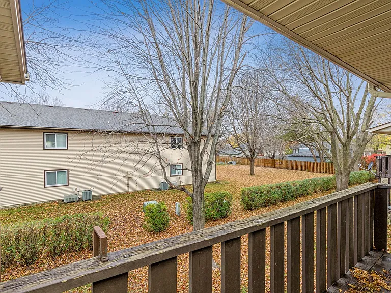 2079 NW Hickory Ln — Photo 14