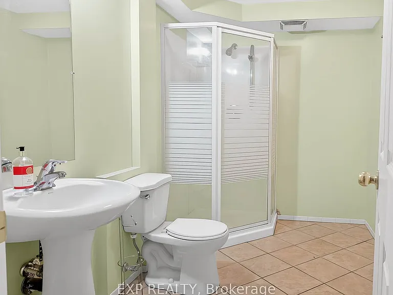 600 Winterberry Ave — Photo 26