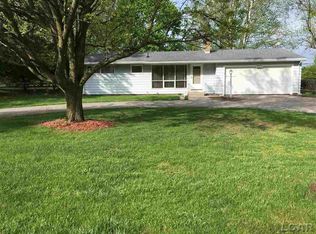 1020 River Acres Dr, Tecumseh, MI 49286