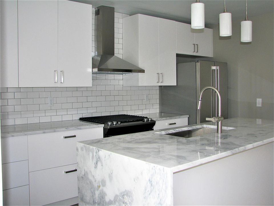 1st image of 65 E Russell St