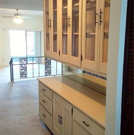 4th image of 33 Sunset Ln