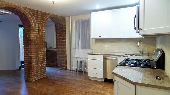 Rented by Brooklyn Real Inc | media 13