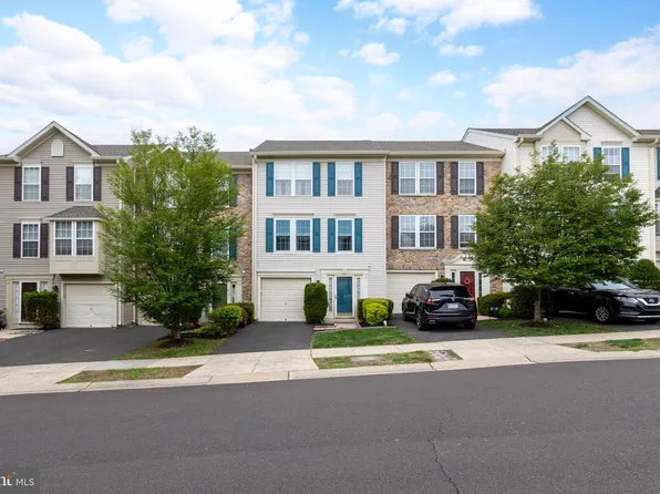 204 Anthony Ct, North Wales, PA 19454