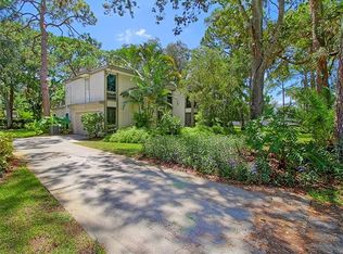 760 Sabal Ct S, Saint Petersburg, FL 33705