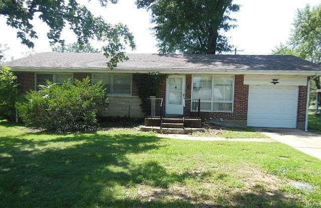 1st image of 207 Ward Dr